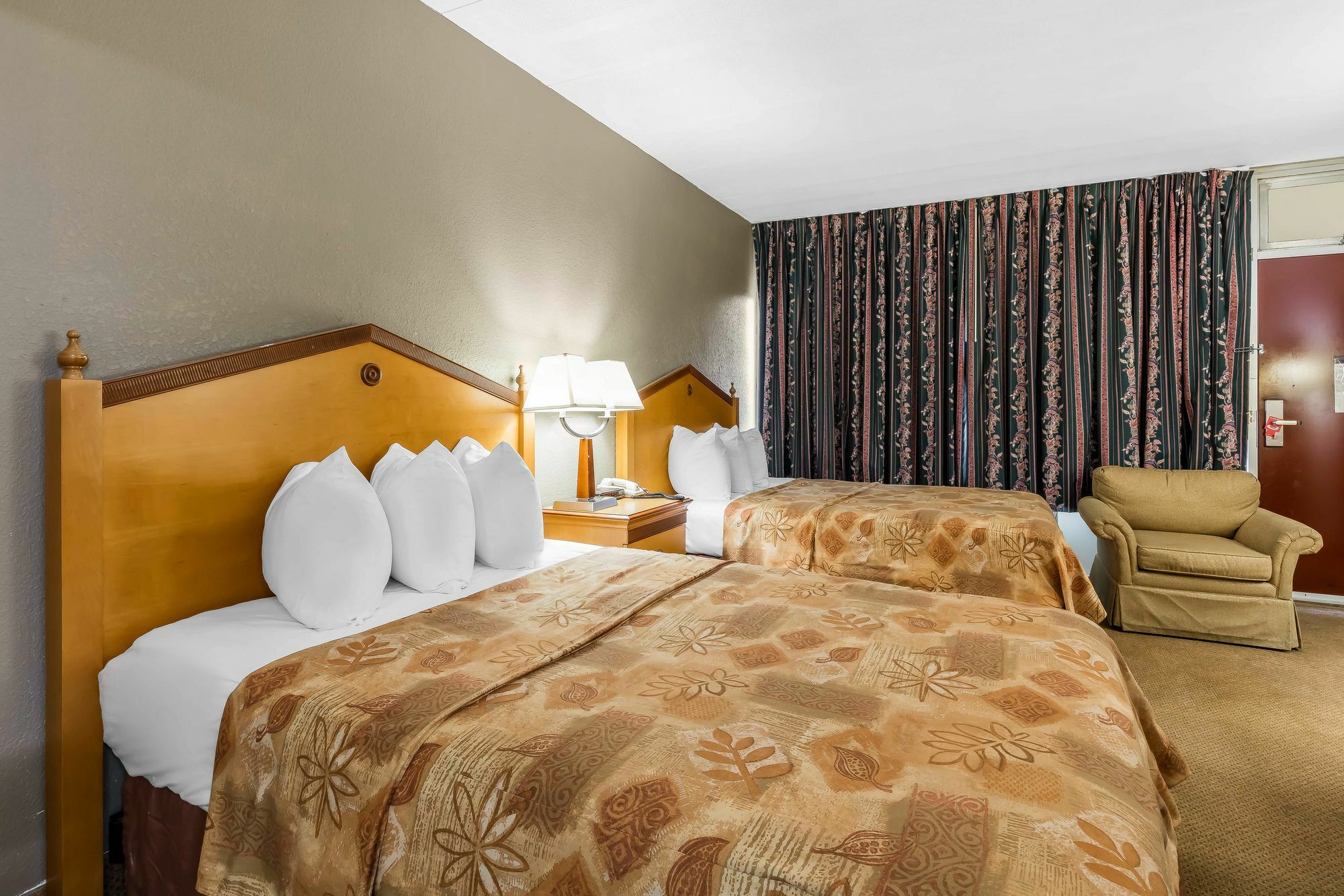 Lotus By Hotel Inn - Hot Springs Esterno foto